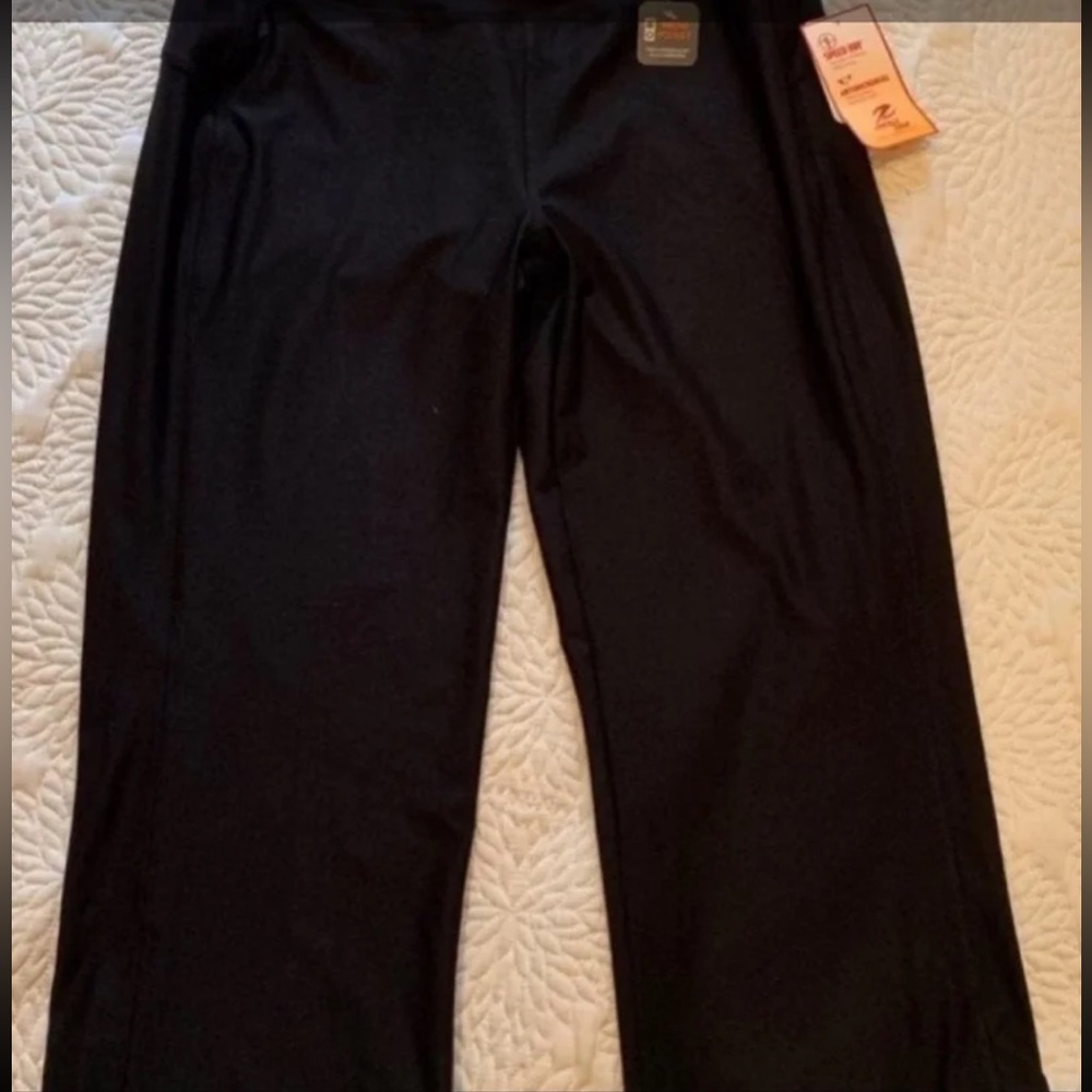 Capri Leggings NWT